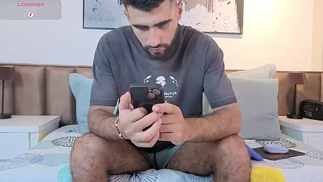 Ethan  Walker online show from April 2026 07:14:01 PM