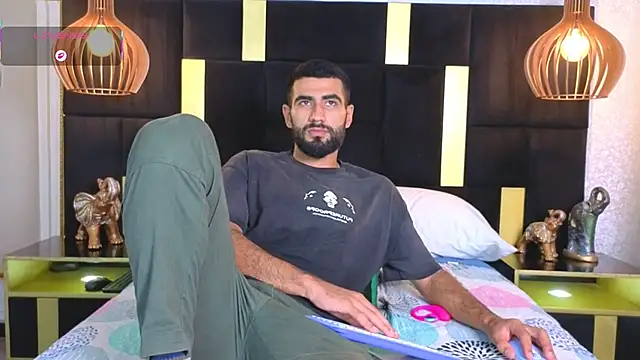 Ethan  Walker online show from November 2025 07:14:02 PM