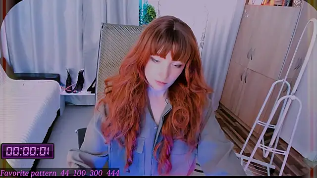 Toxic Ellies online show from March 2026 01:02:02 PM