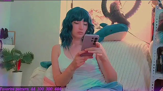 Toxic Ellies online show from June 2026 07:57:02 AM