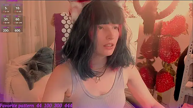 Toxic Ellies online show from June 2026 08:00:02 AM