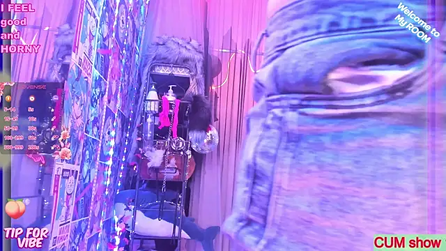 Toxic Ellies online show from February 2025 04:38:01 PM