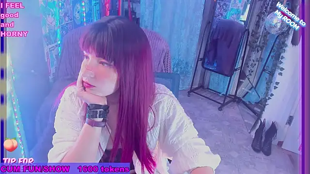 Toxic Ellies online show from February 2025 02:37:01 PM