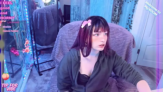 Toxic Ellies online show from February 2025 02:26:01 PM