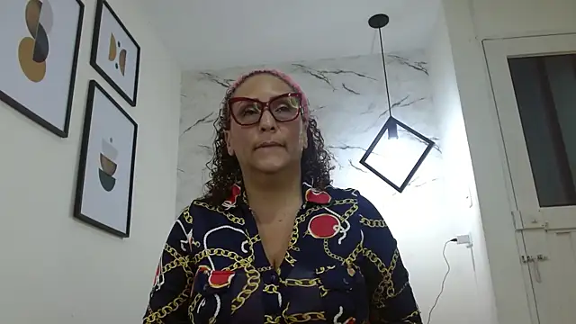 EvaMills1 online show from November 2025 08:35:02 PM