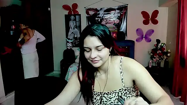 jeyloveebony online show from November 2025 01:33:02 PM