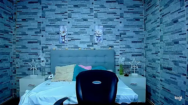 ADAM HOT online show from September 2025 08:49:01 PM