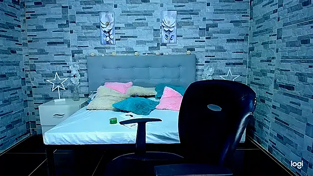 ADAM HOT online show from September 2025 09:36:02 PM