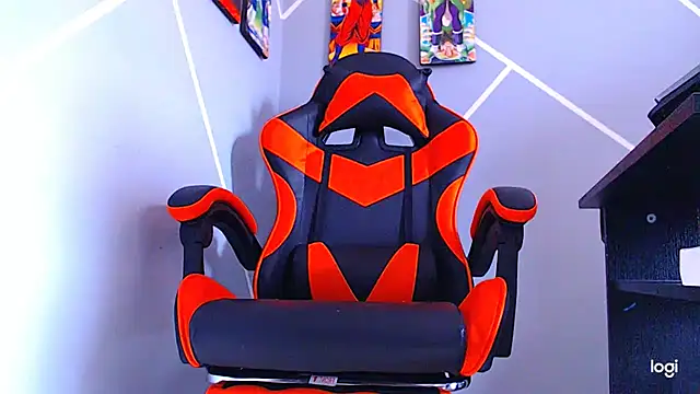 ADAM HOT online show from October 2025 09:27:01 PM