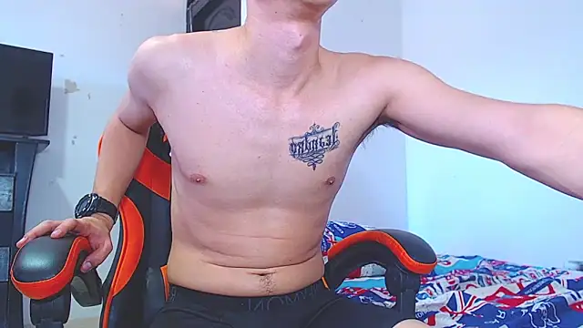 ADAM HOT online show from January 2026 02:31:02 PM