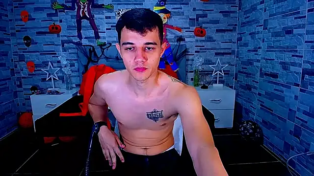 ADAM HOT online show from October 2025 09:35:02 PM