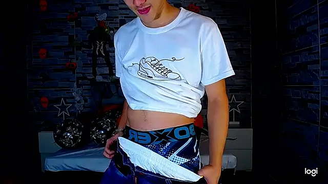 ADAM HOT online show from October 2025 08:53:01 PM