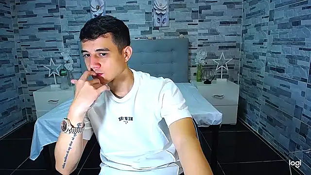 ADAM HOT online show from September 2025 08:37:01 PM