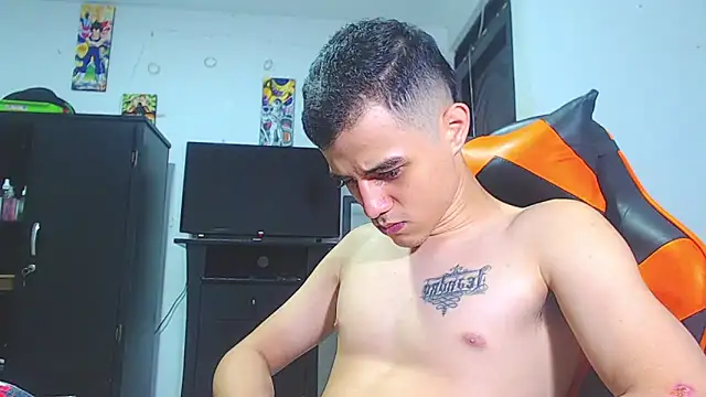 ADAM HOT online show from April 2026 12:28:01 AM