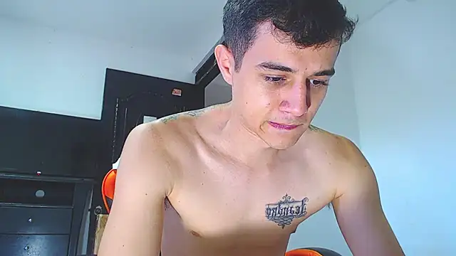 ADAM HOT online show from January 2026 10:35:01 PM