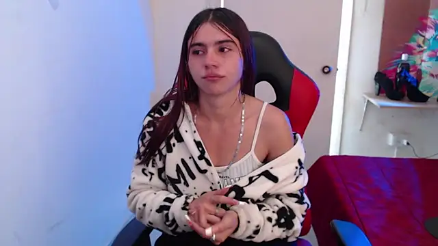 Maximesex online show from November 2025 02:05:01 PM