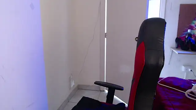 Maximesex online show from November 2025 01:45:01 PM