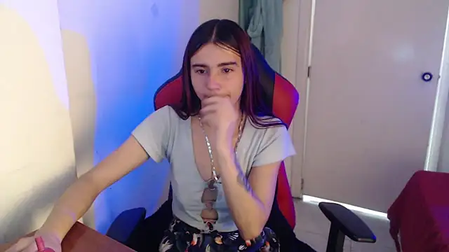Snapshot of Maximesex chatting on June 2026 01:50:02 PM Maximesex online show from June 2026 01:50:02 PM