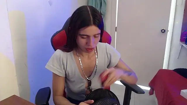 Maximesex online show from June 2026 01:44:02 PM