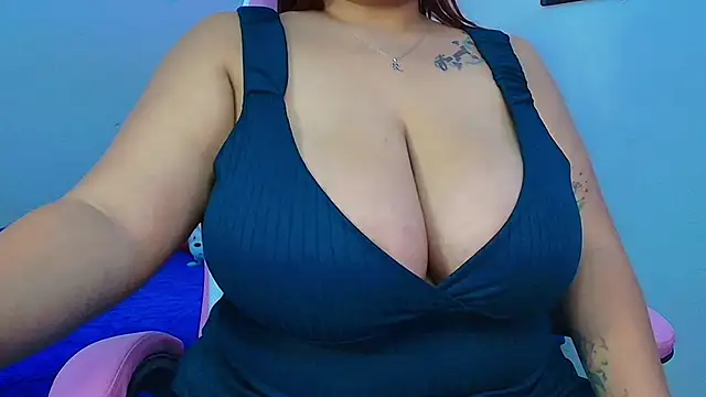 Snapshot of Rousrossell_4 chatting on February 2025 10:13:01 PM Rousrossell 4 online show from February 2025 10:13:01 PM