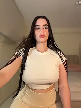 Mavi Coless online show from April 2026 01:54:01 AM