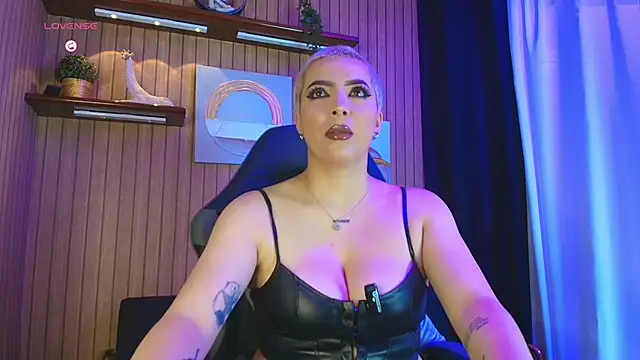 Camila Chainn online show from October 2025 05:07:01 AM