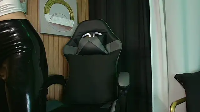 Camila Chainn online show from December 2025 09:14:01 AM