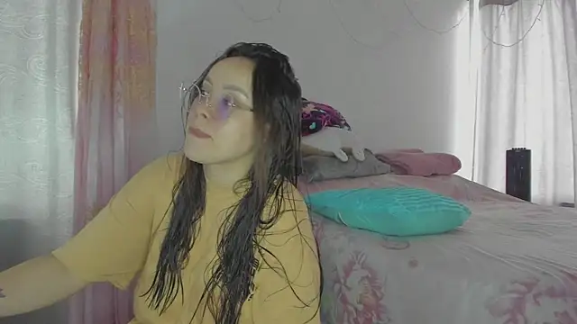 Snapshot of HARLEYNAPIER chatting on July 2026 08:09:02 PM HARLEYNAPIER online show from July 2026 08:09:02 PM