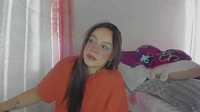 HARLEYNAPIER online show from May 2026 03:06:02 PM