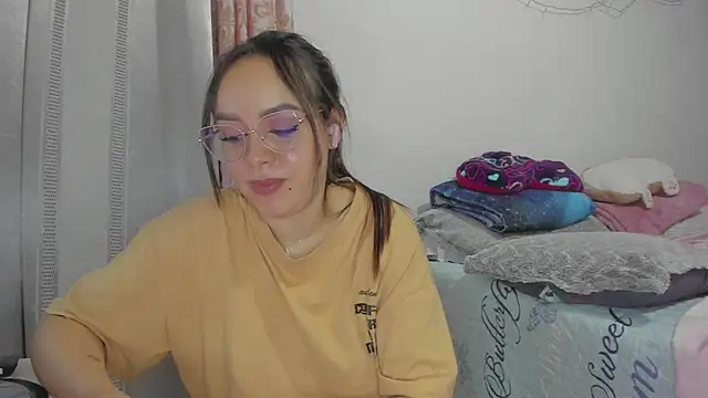 HARLEYNAPIER online show from May 2026 01:48:07 AM
