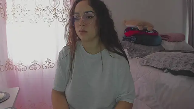 HARLEYNAPIER online show from April 2026 04:57:02 PM