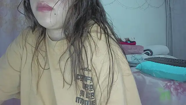 HARLEYNAPIER online show from March 2026 12:38:02 AM