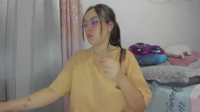 HARLEYNAPIER online show from May 2026 01:59:03 AM