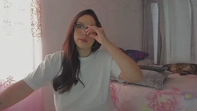 HARLEYNAPIER online show from February 2026 09:37:02 PM