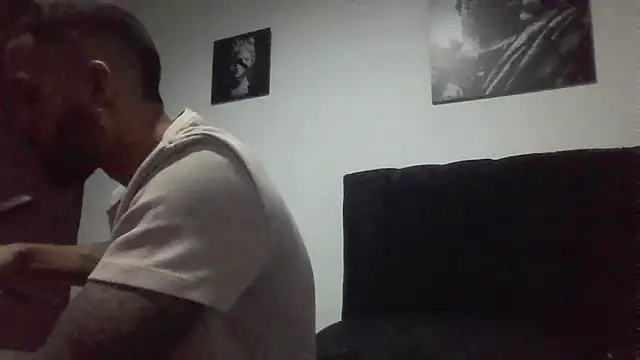 Snapshot of Hendry_ chatting on February 2025 02:40:01 AM Hendry online show from February 2025 02:40:01 AM