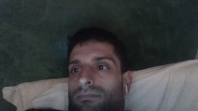 Snapshot of Xtremem00d chatting on February 2026 12:32:02 AM Xtremem00d online show from February 2026 12:32:02 AM