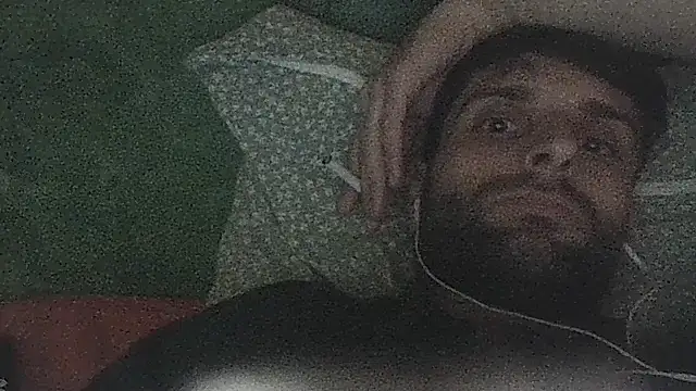 Snapshot of Xtremem00d chatting on December 2025 10:10:02 PM Xtremem00d online show from December 2025 10:10:02 PM