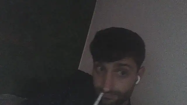 Snapshot of Xtremem00d chatting on December 2025 10:06:01 AM Xtremem00d online show from December 2025 10:06:01 AM