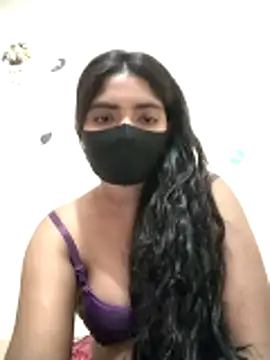 Lina-Rose online show from October 2025 04:10:02 PM