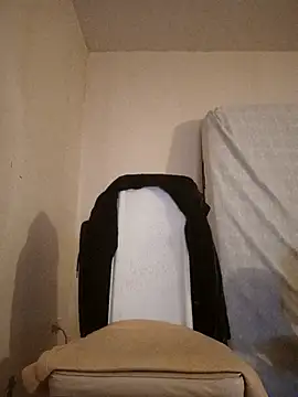 kx93 online show from November 2025 06:25:02 AM