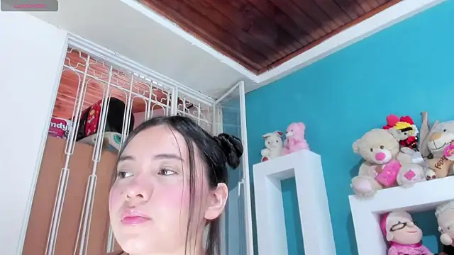 Snapshot of Cuty_sexy_hot chatting on June 2026 11:30:01 AM Cuty sexy hot online show from June 2026 11:30:01 AM