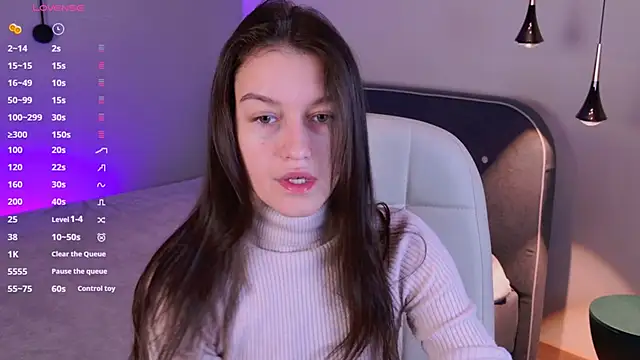 Snapshot of Alice__grace chatting on January 2025 09:46:01 PM Alice  grace online show from January 2025 09:46:01 PM