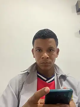 Snapshot of Onel9701 chatting on February 2026 01:46:02 PM Onel9701 online show from February 2026 01:46:02 PM