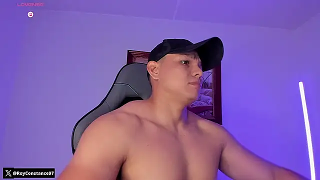 Snapshot of RoyConstance chatting on December 2025 04:35:02 AM RoyConstance online show from December 2025 04:35:02 AM