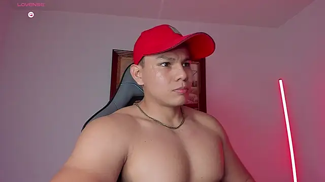 Snapshot of RoyConstance chatting on November 2025 04:49:02 AM RoyConstance online show from November 2025 04:49:02 AM