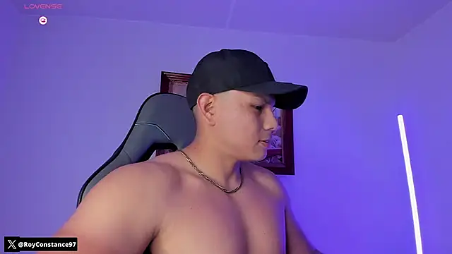 Snapshot of RoyConstance chatting on November 2025 03:29:03 AM RoyConstance online show from November 2025 03:29:03 AM