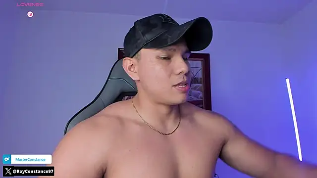 Snapshot of RoyConstance chatting on October 2025 04:26:02 AM RoyConstance online show from October 2025 04:26:02 AM