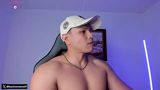 Snapshot of RoyConstance chatting on November 2025 03:34:01 AM RoyConstance online show from November 2025 03:34:01 AM