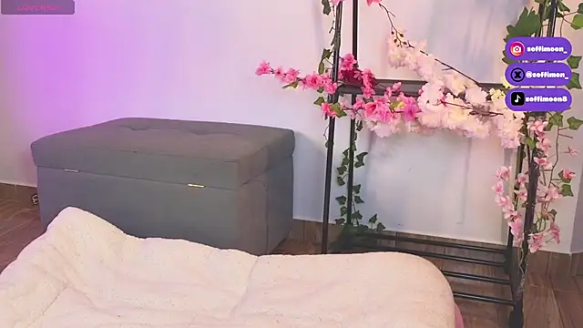 Soffimoon  online show from September 2025 04:11:01 AM