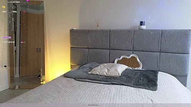 Soffimoon  online show from March 2026 08:34:02 PM